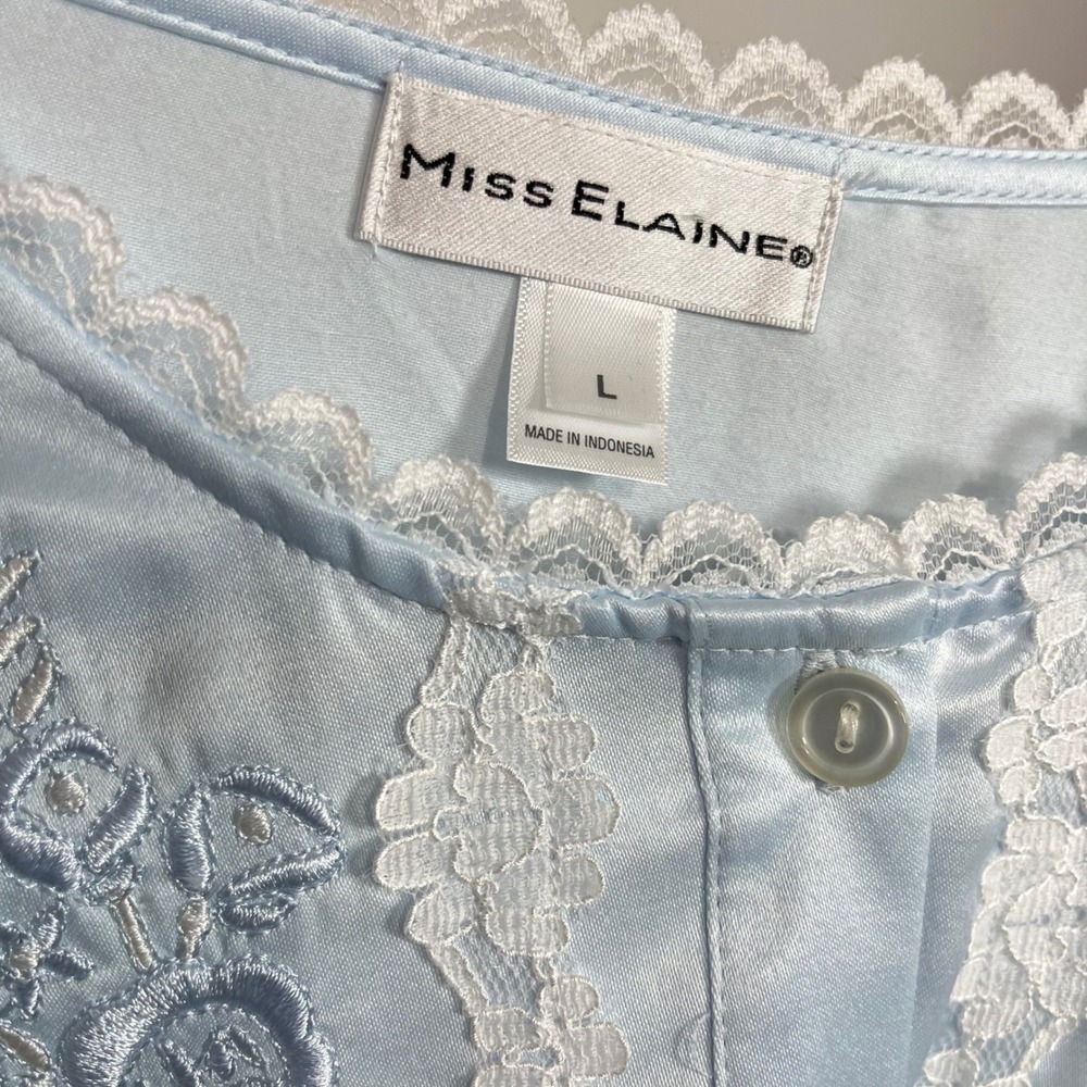 Miss Elaine Baby Blue Satin Quarter Button Lace Embroidered Night Gown Size L - Picture 3 of 4